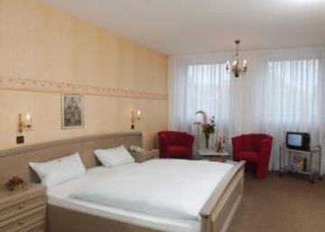 Tiptop Hotel Am Schoenen Brunnen Нюрнберг Экстерьер фото